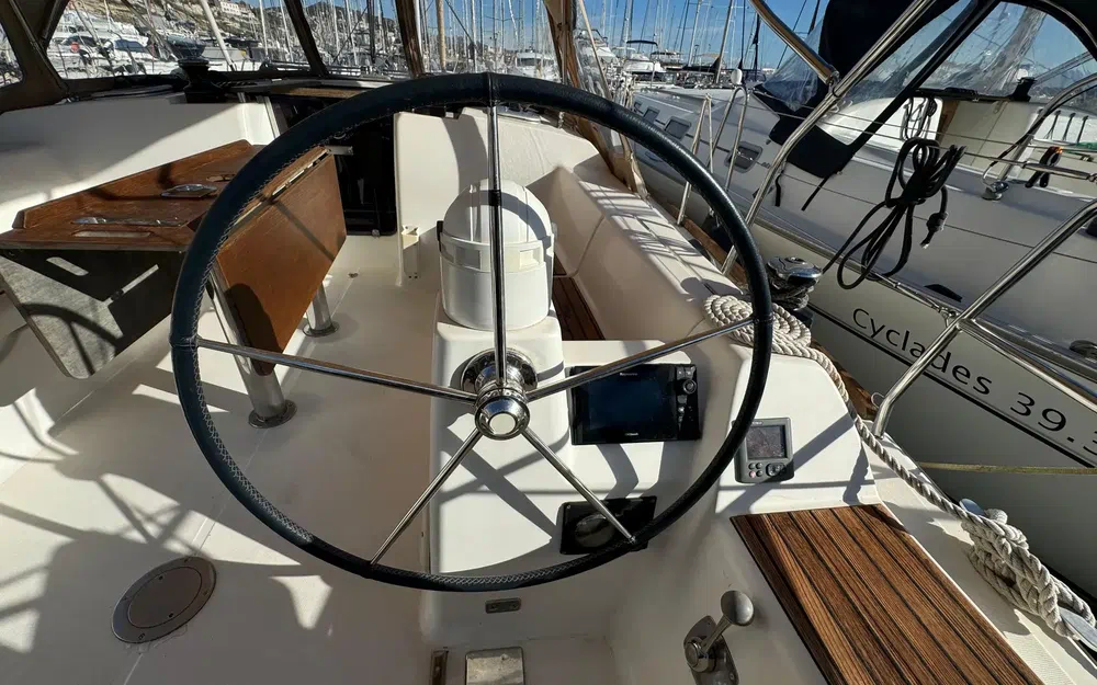 slider 12 Dufour 375