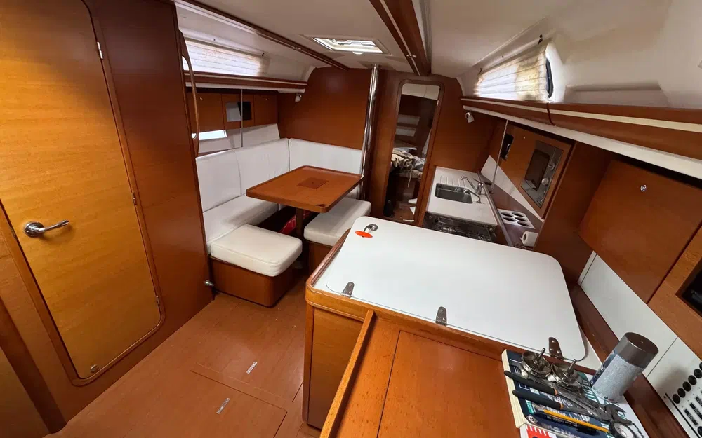 slider 18 Dufour 375