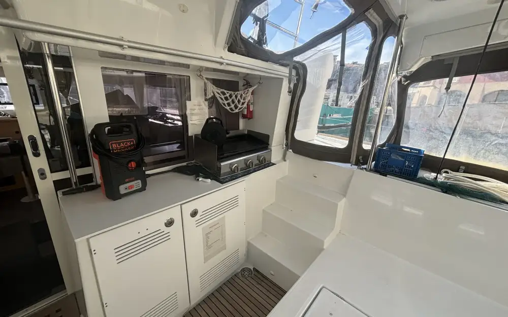 slider 14 Lagoon  450 F