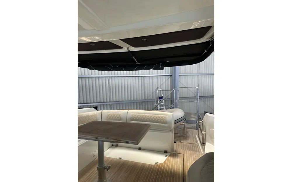 slider 7 Beneteau Gran Turismo 40