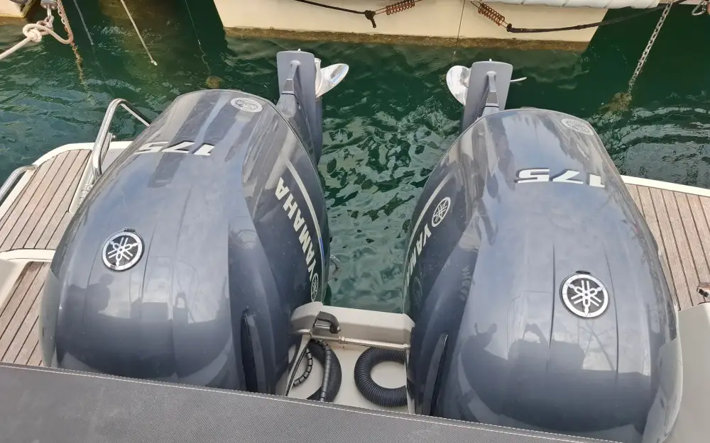 slider 26 Jeanneau Merry Fisher 895