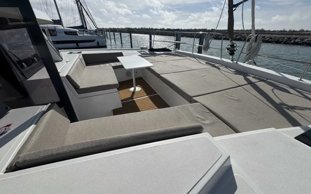 slider 10 Bali Catamarans 42