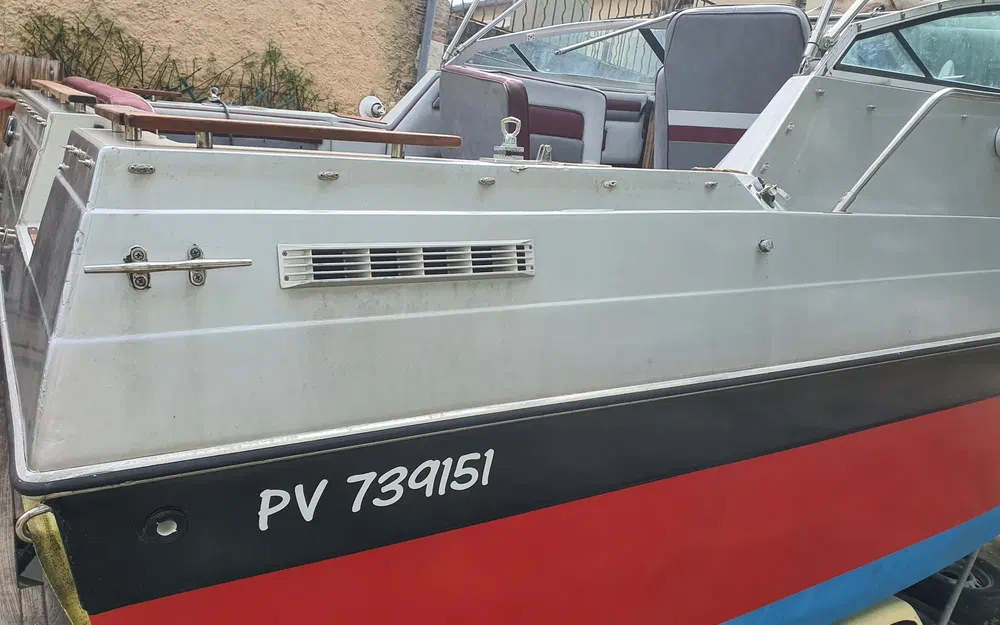 slider 1 Four Winns Vista 245