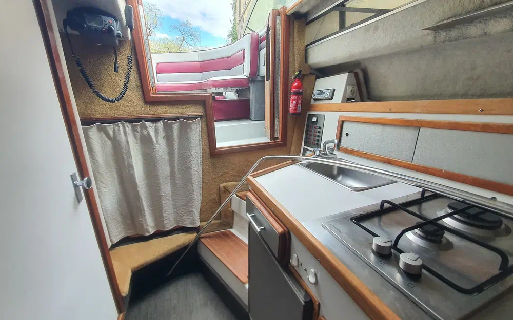 slider 7 Four Winns Vista 245