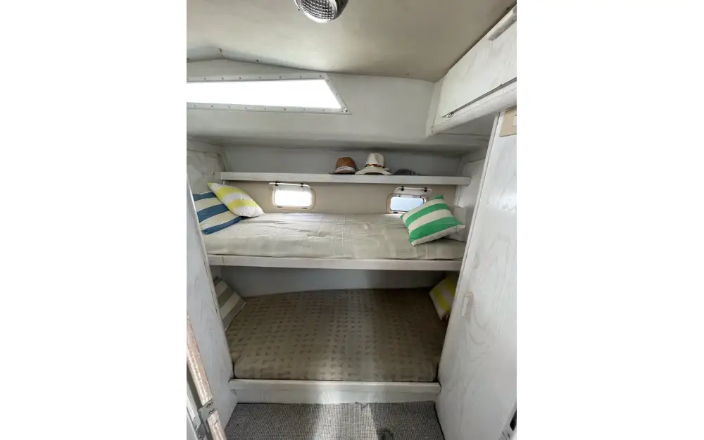 slider 10 Beneteau Antares 10.20
