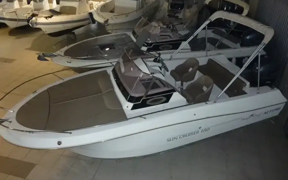 slider 0 Pacific Craft  650 SC