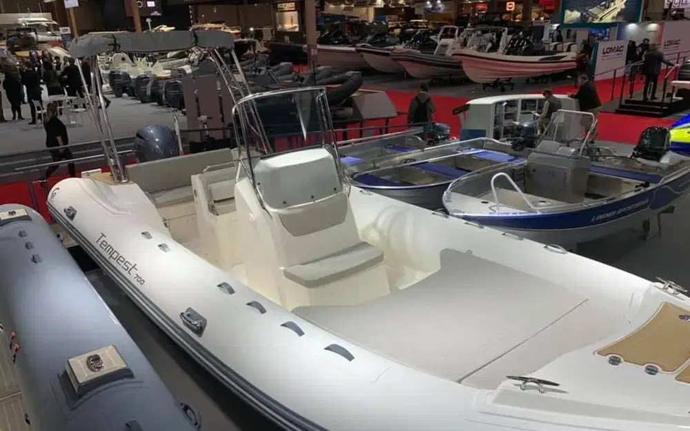 slider 2 Capelli Tempest 700