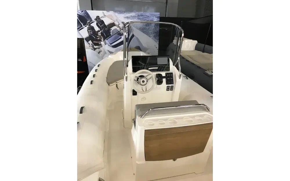 slider 3 Capelli Tempest 700