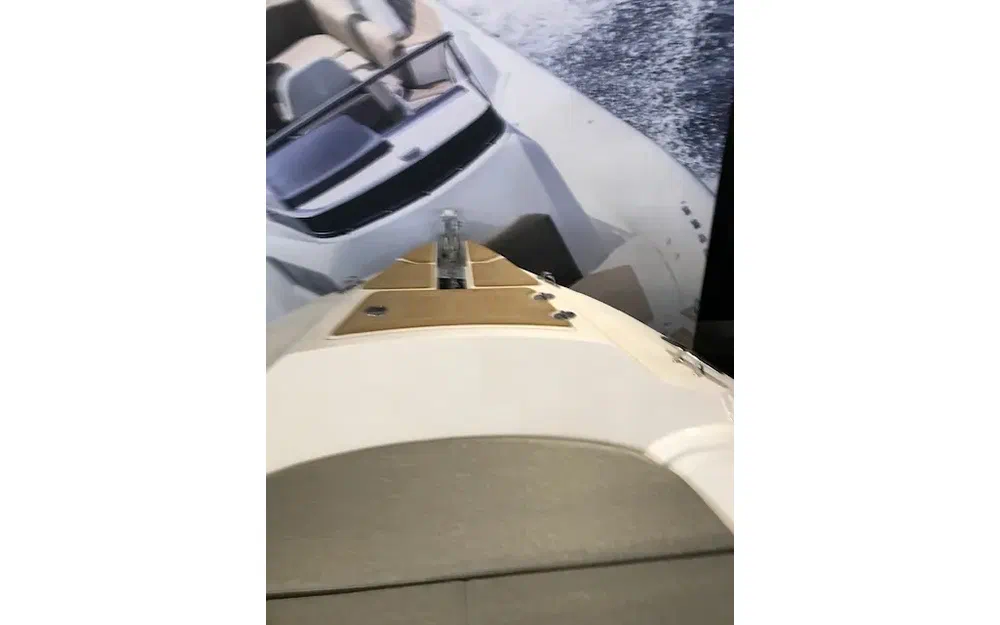 slider 7 Capelli Tempest 700