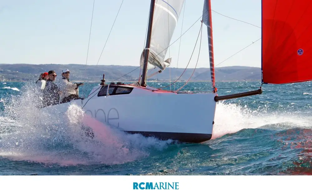 slider 0 Beneteau First 24