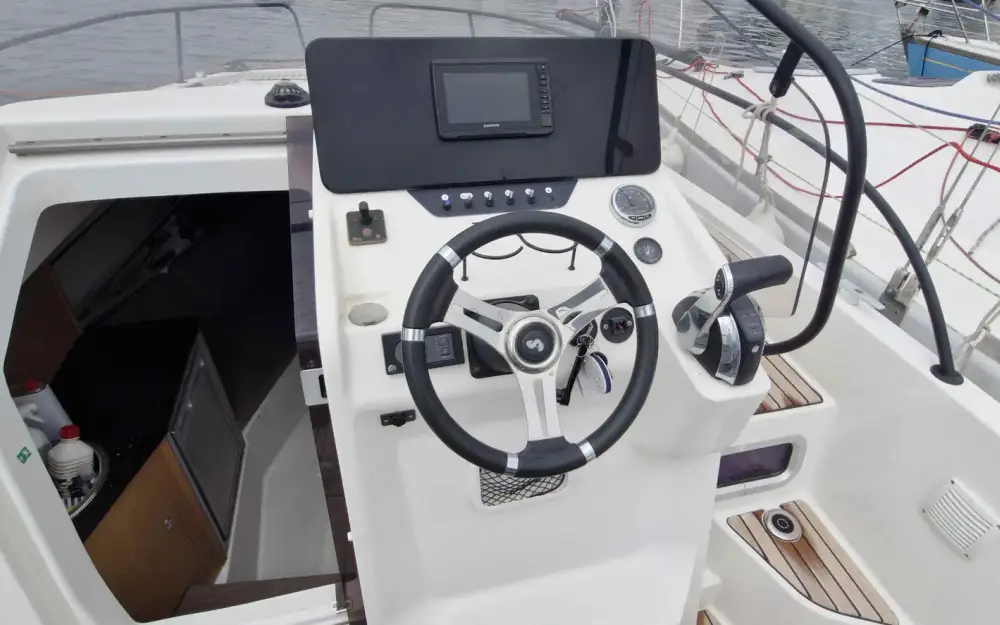 slider 16 Beneteau Flyer 8 SUNdeck
