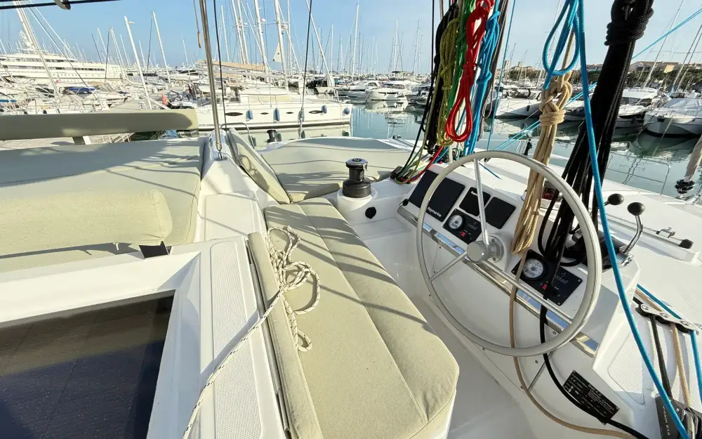 slider 2 Bali Catamarans Bali 4.2