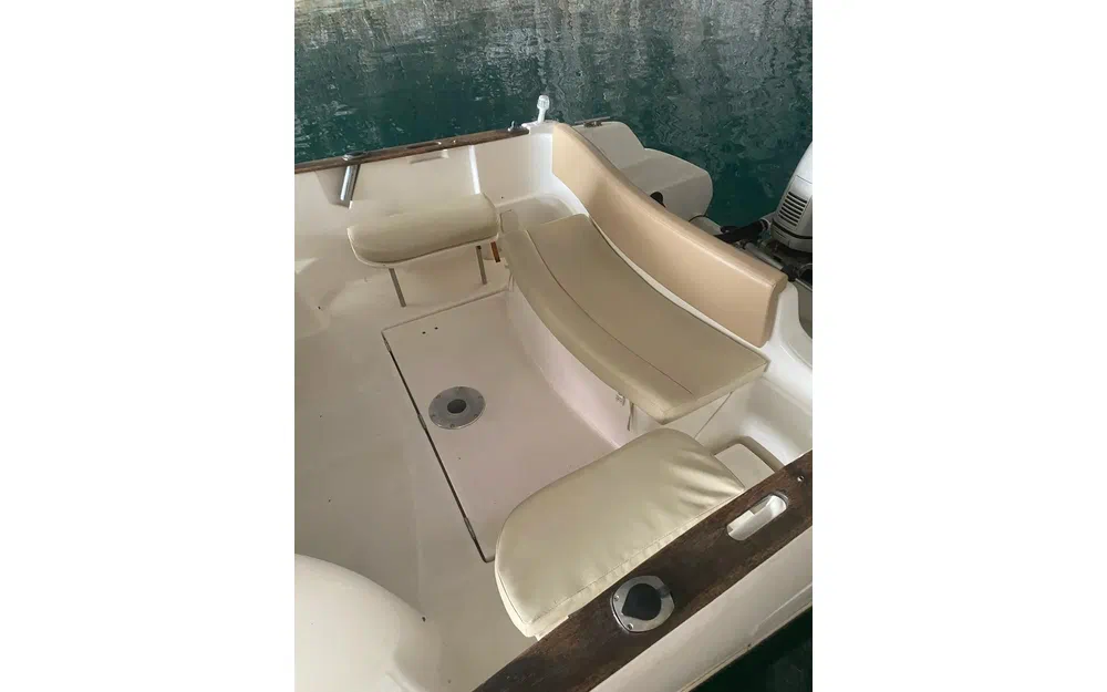 slider 2 Jeanneau Cap Camarat 755