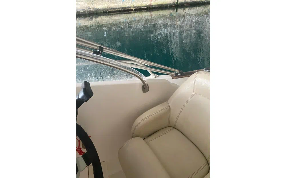 slider 7 Jeanneau Cap Camarat 755