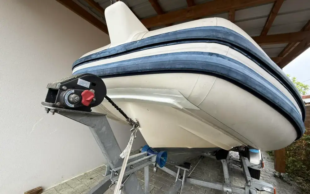 slider 4 Capelli Tempest 500