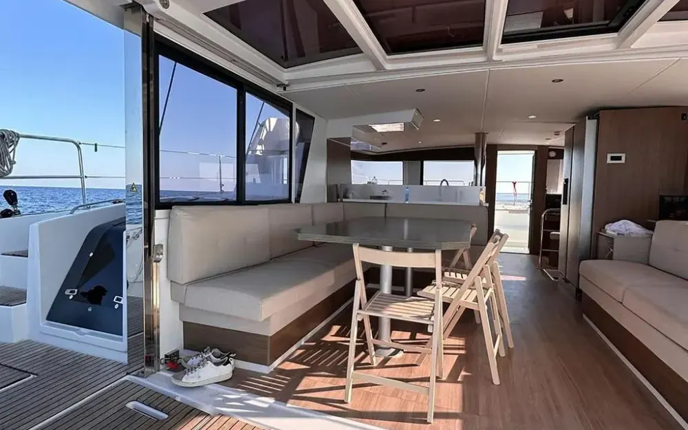 slider 21 Catana Bali 4.6