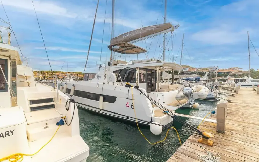 slider 23 Catana Bali 4.6