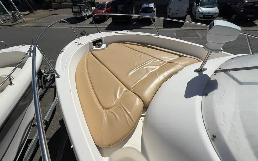 slider 11 Jeanneau Cap Camarat 755