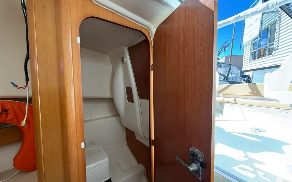 slider 12 Jeanneau Cap Camarat 755