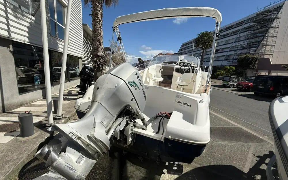 slider 15 Jeanneau Cap Camarat 755