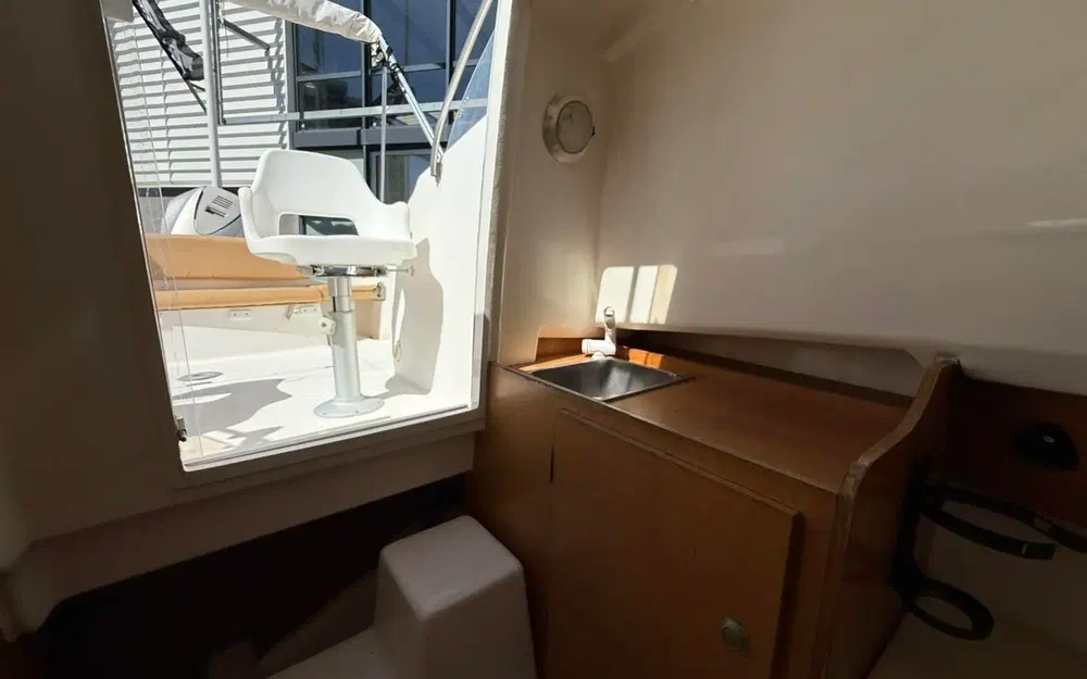 slider 4 Jeanneau Cap Camarat 755