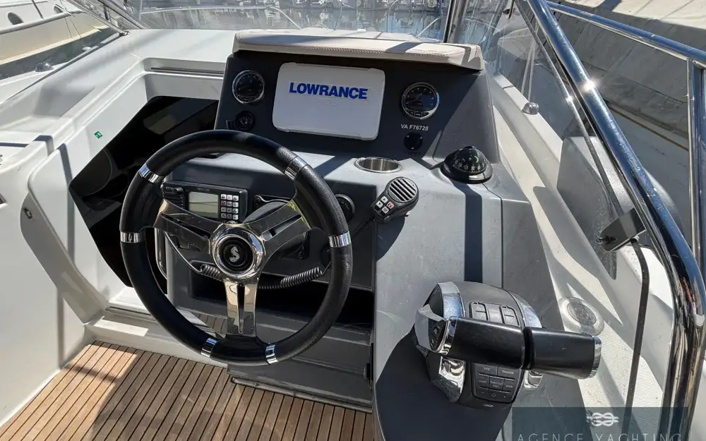 slider 25 Beneteau Flyer 8.8 SUNdeck