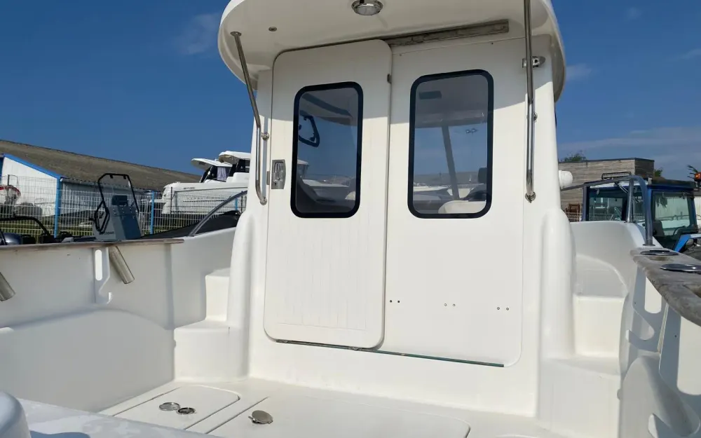 slider 4 Quicksilver  640 Pilothouse