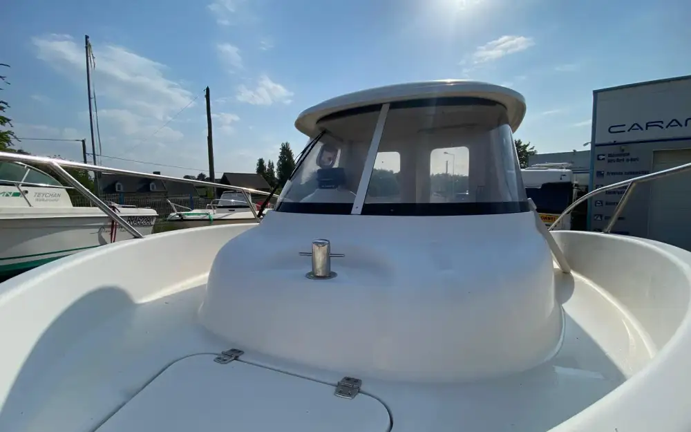 slider 7 Quicksilver  640 Pilothouse