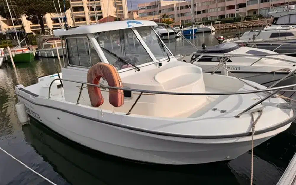 slider 0 Beneteau Antares 620