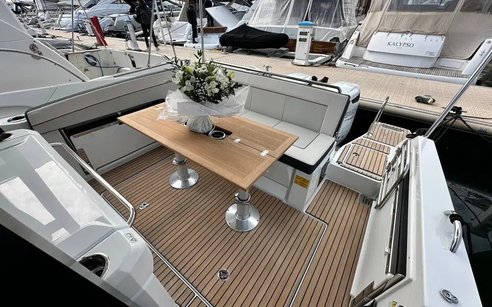 slider 10 Jeanneau Cap Camarat 9.0 WA