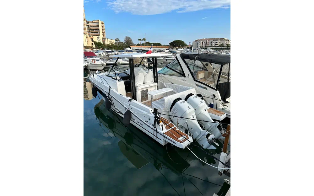 slider 13 Jeanneau Cap Camarat 9.0 WA