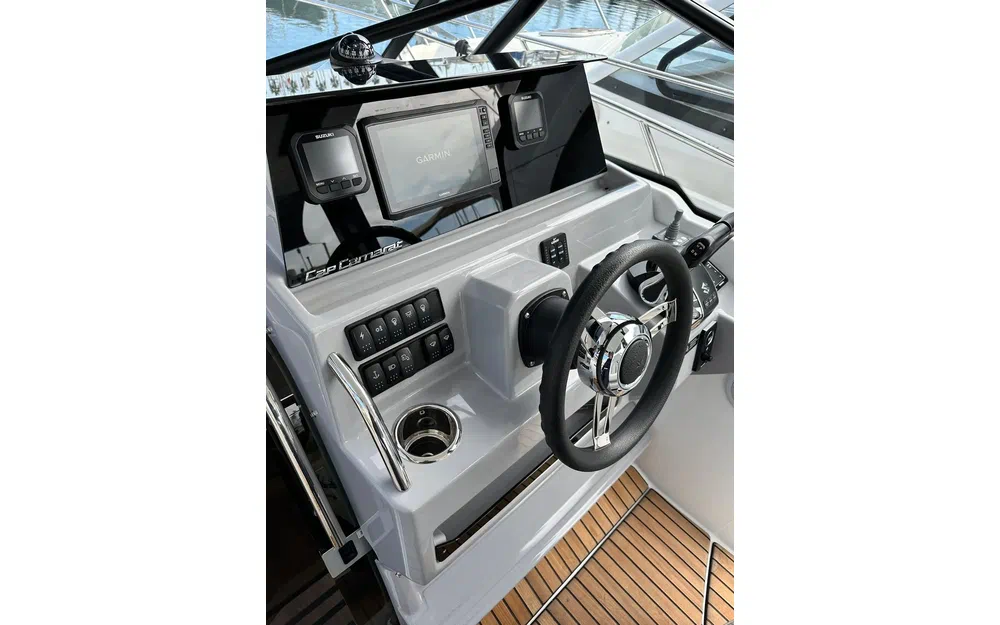 slider 4 Jeanneau Cap Camarat 9.0 WA