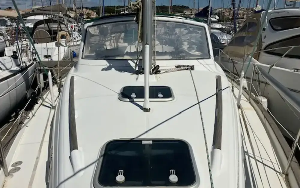 slider 4 Beneteau Oceanis 36 CC