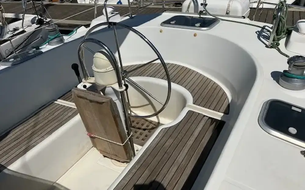 slider 5 Beneteau Oceanis 36 CC