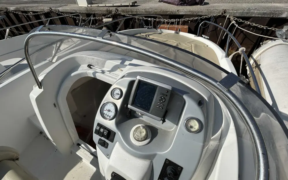 slider 14 Beneteau Flyer 550 - null