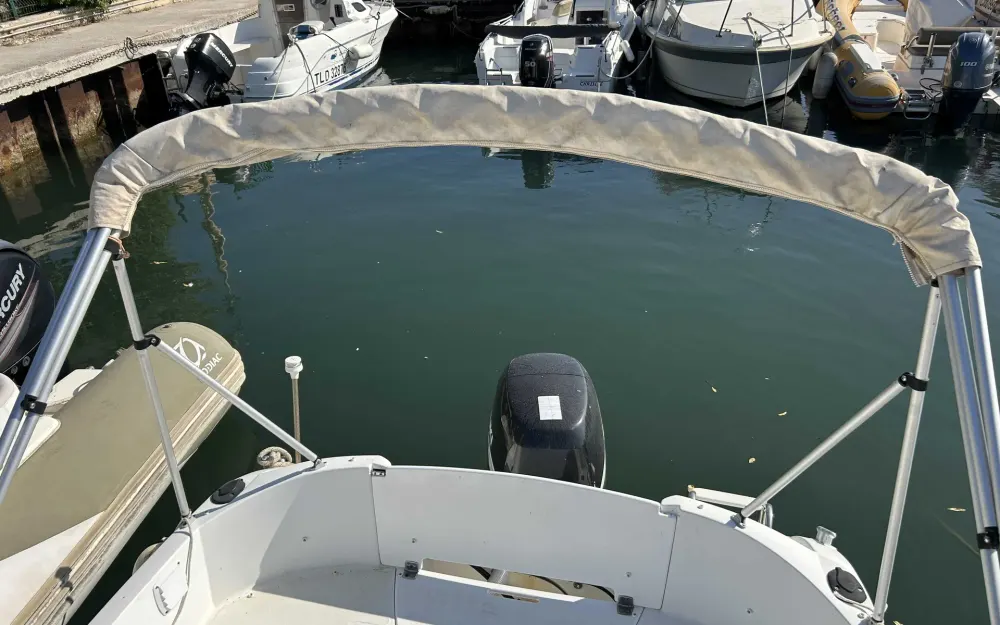 slider 16 Beneteau Flyer 550 - null