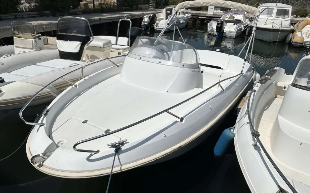 slider 17 Beneteau Flyer 550 - null