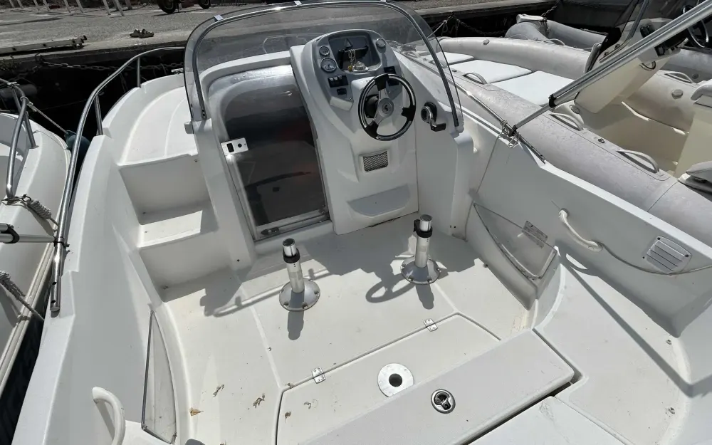 slider 19 Beneteau Flyer 550 - null