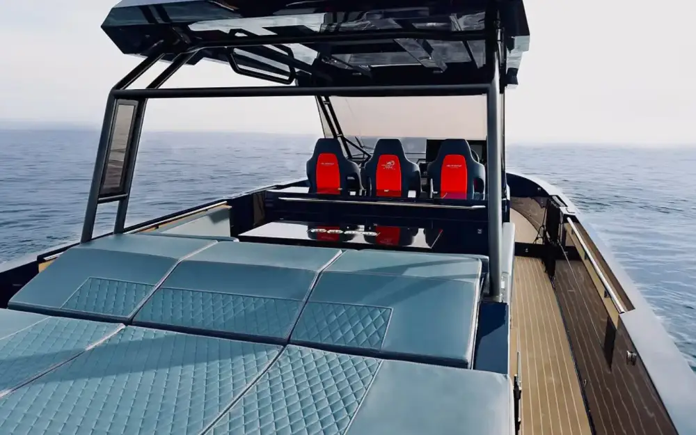 slider 6 De Antonio Yachts D37