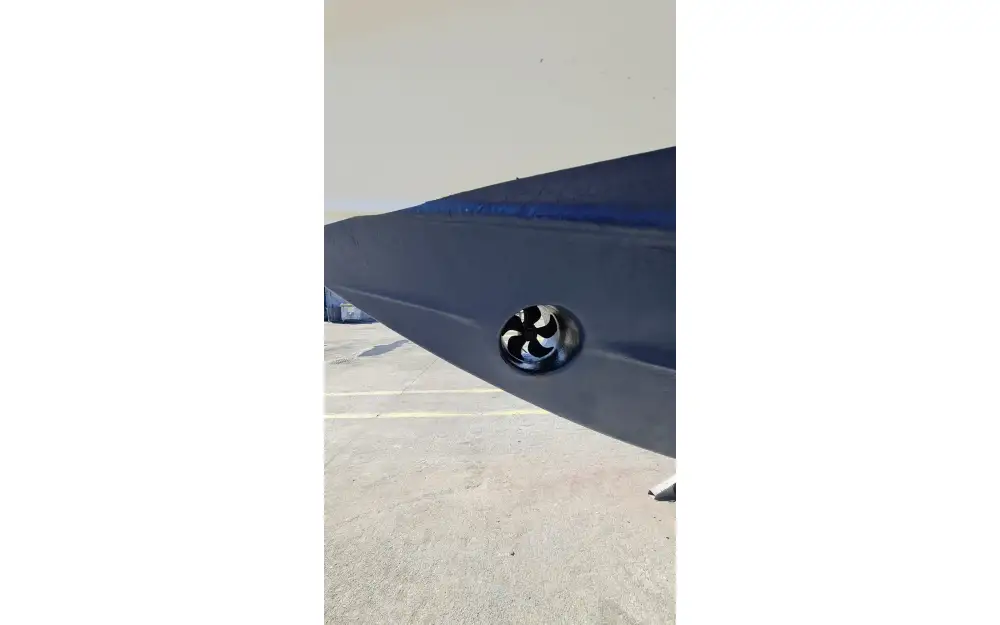 slider 6 Beneteau Ombrine 900