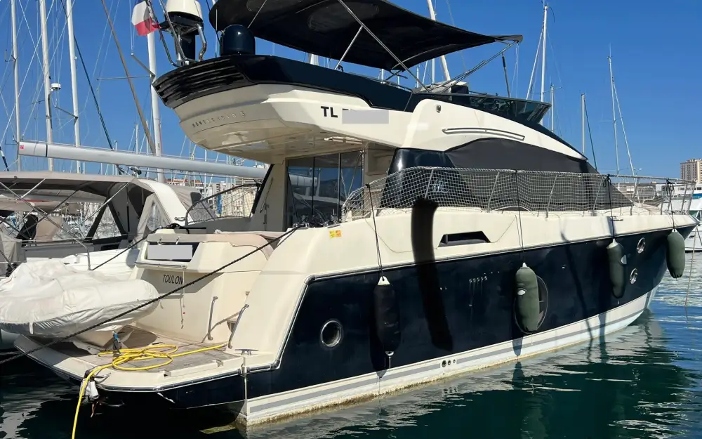 slider 1 Beneteau Monte Carlo 5