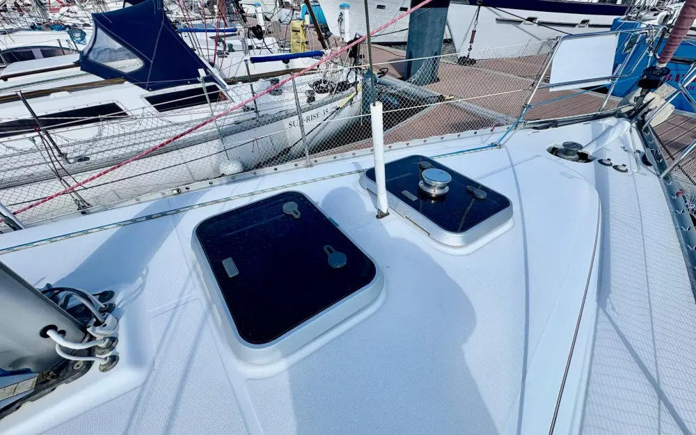 slider 11 Beneteau Oceanis 331 Clipper