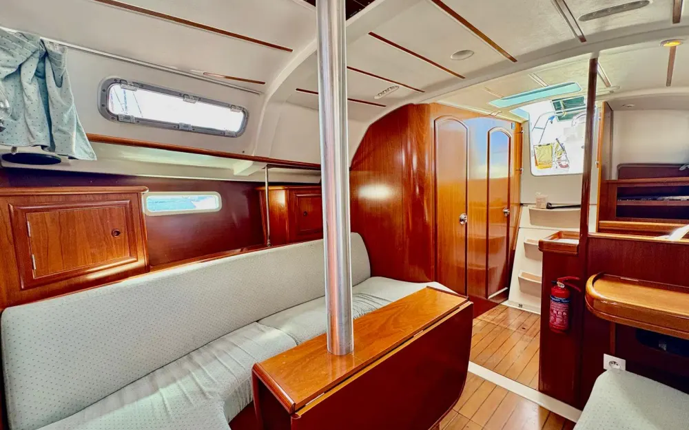 slider 19 Beneteau Oceanis 331 Clipper