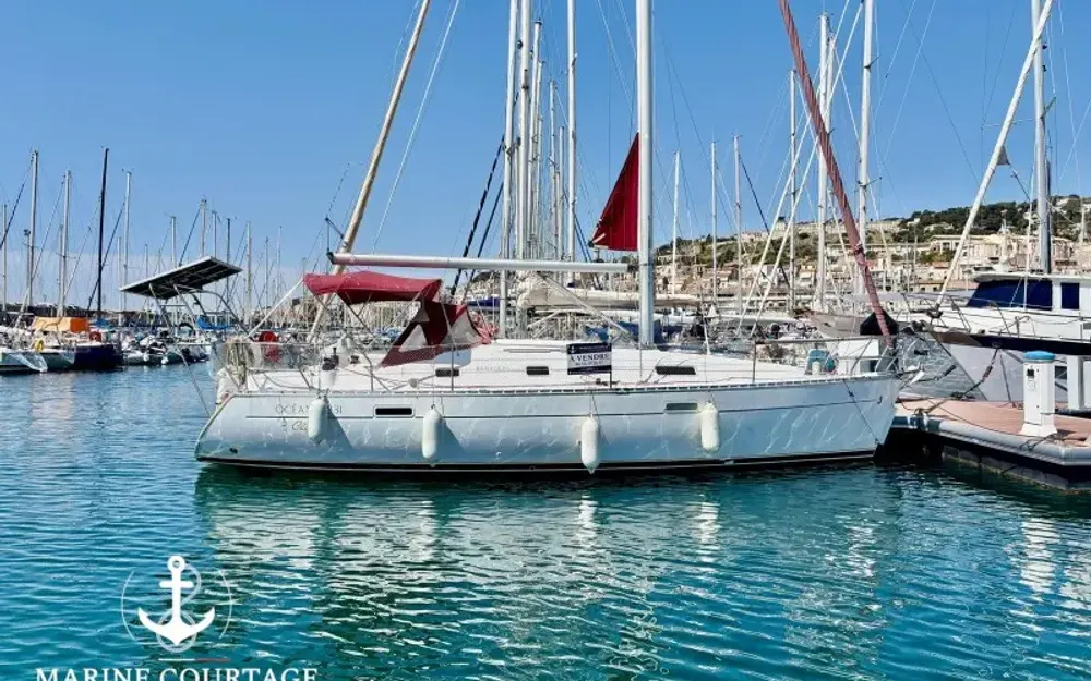 slider 1 Beneteau Oceanis 331 Clipper