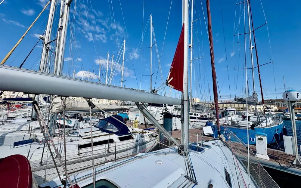 slider 9 Beneteau Oceanis 331 Clipper