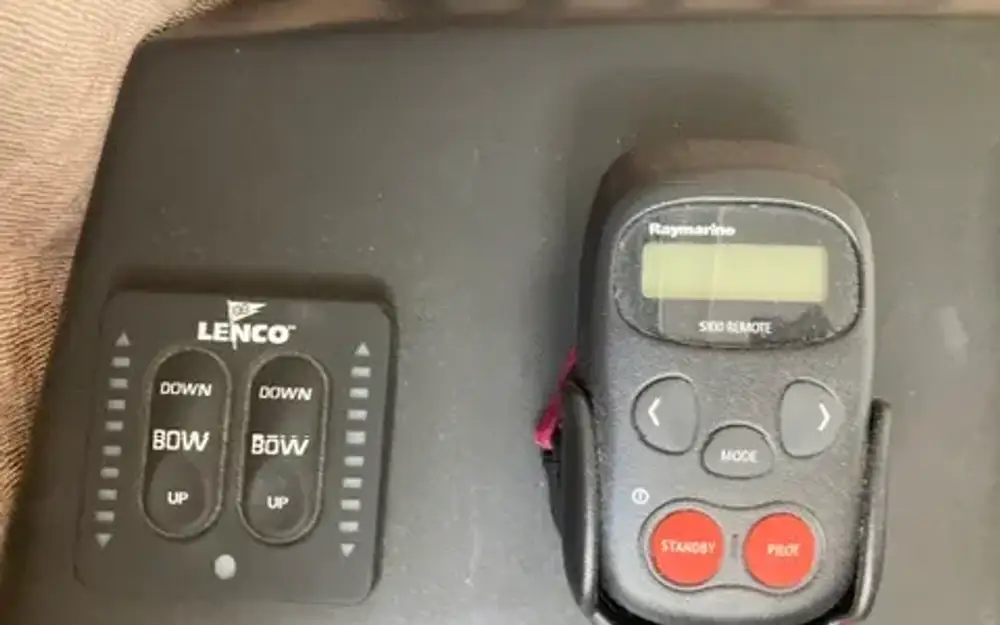 slider 31 Jeanneau NC 11