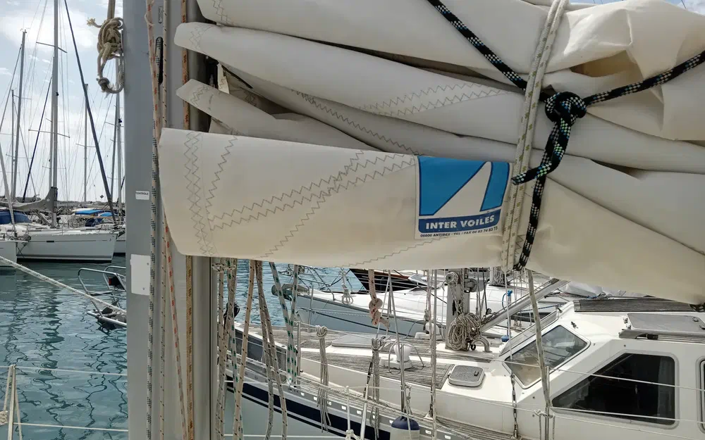 slider 11 Beneteau Oceanis 393 Clipper
