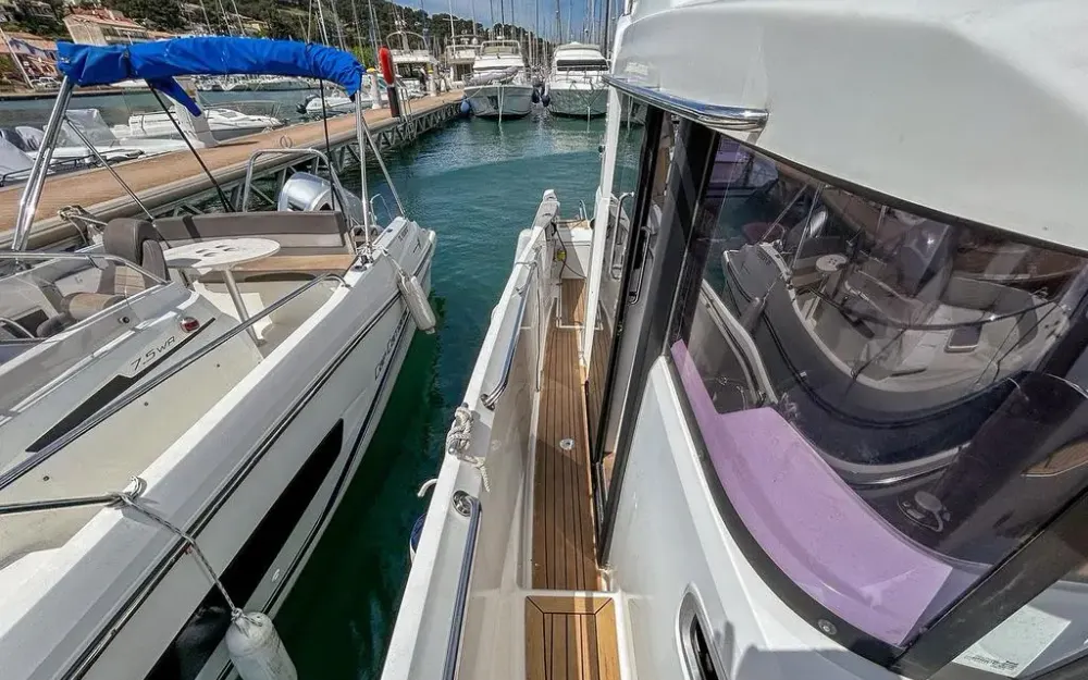 slider 12 Beneteau Barracuda 9 Fly