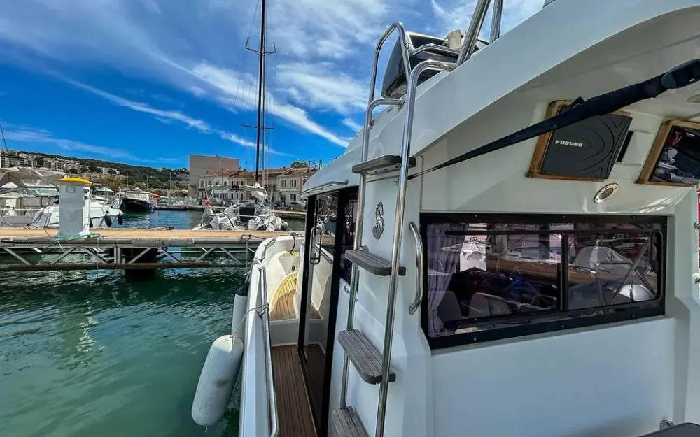 slider 19 Beneteau Barracuda 9 Fly