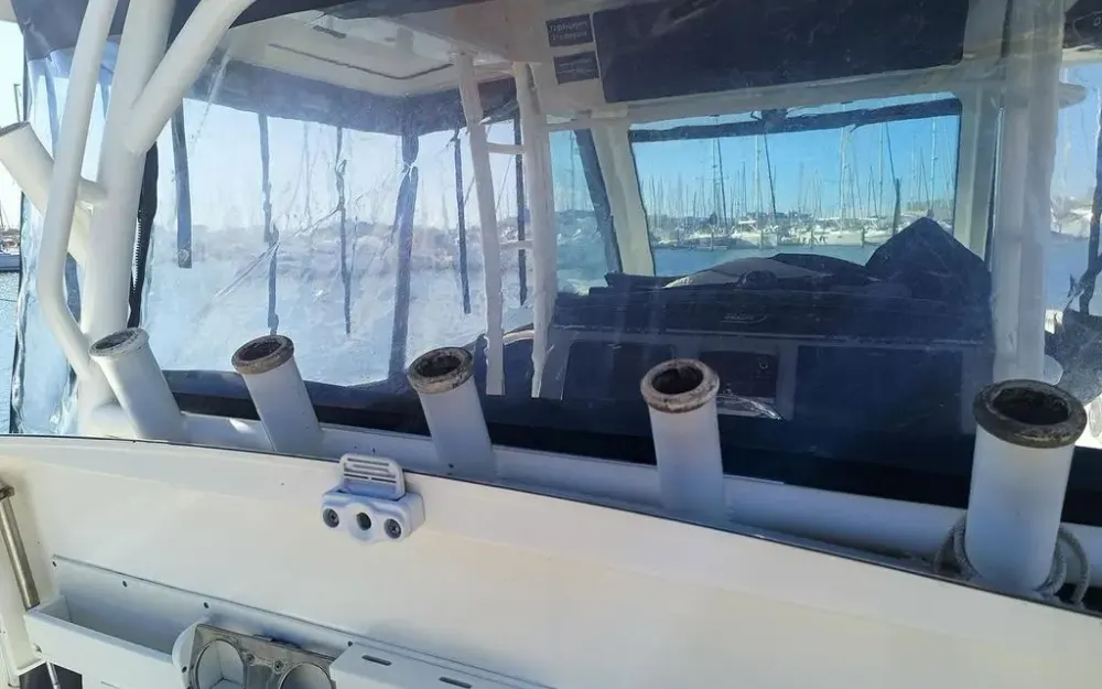 slider 19 Boston Whaler  350 Outrage